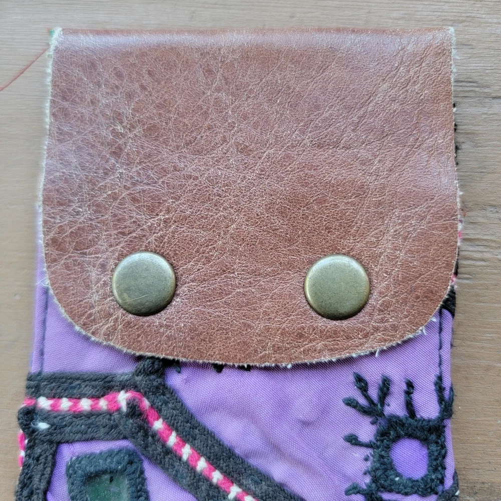 🪬🍄 Free People Boho Embroidered Repurposed vtg banjara hippie Wallet card case